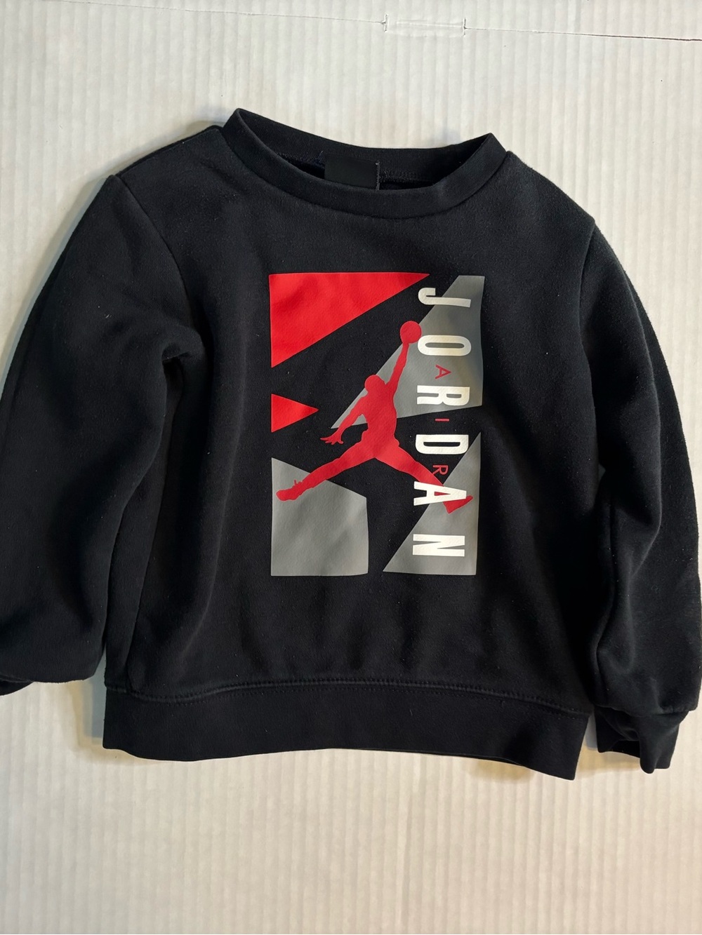 Nike air Jordan Black sweatshirt with Red Jumpman Logo kids size 2-3T